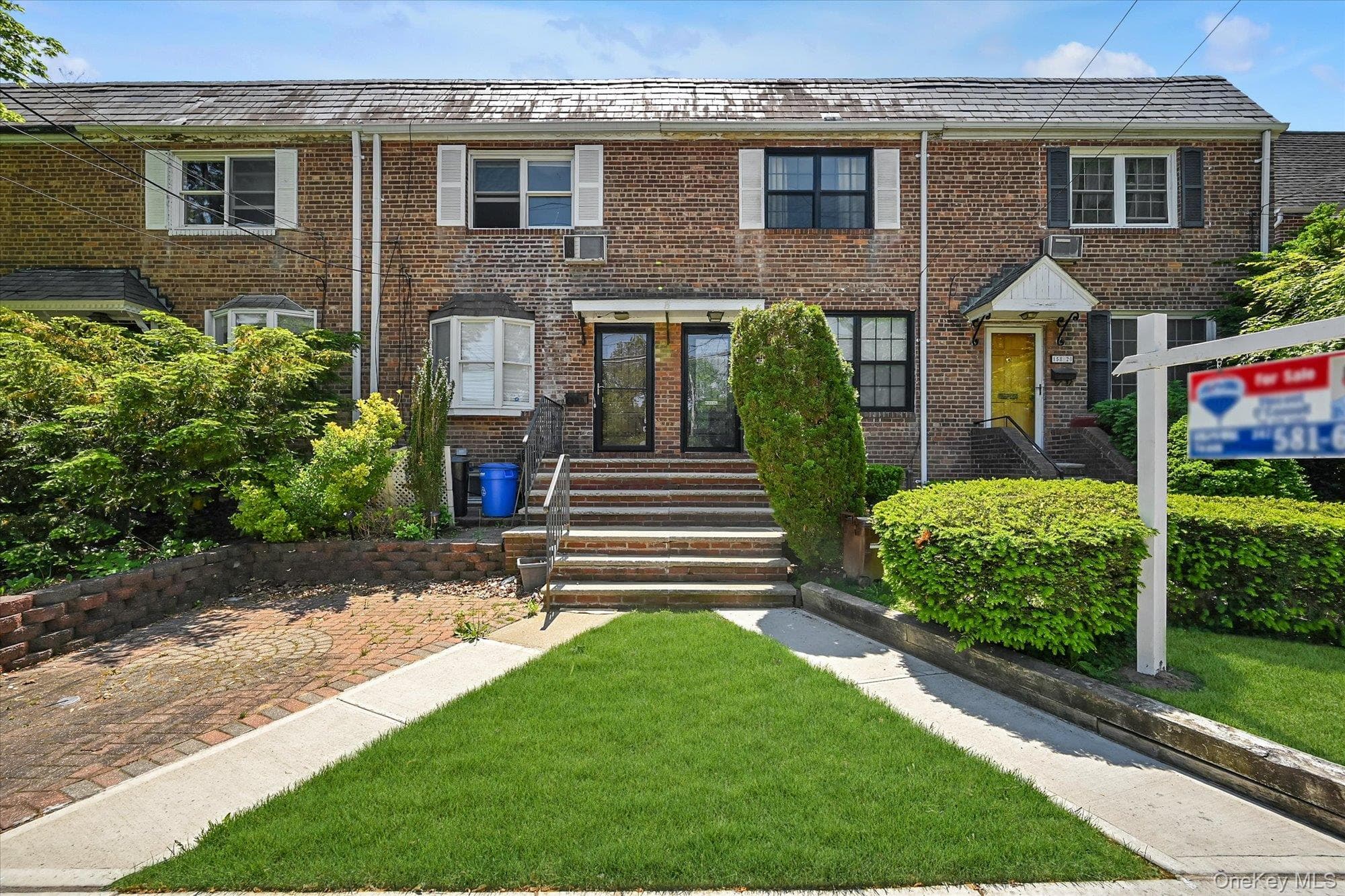 15822 Powells Cove Boulevard, Whitestone