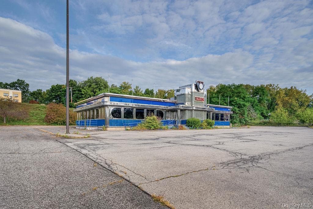 909 Union Avenue thumbnail 31