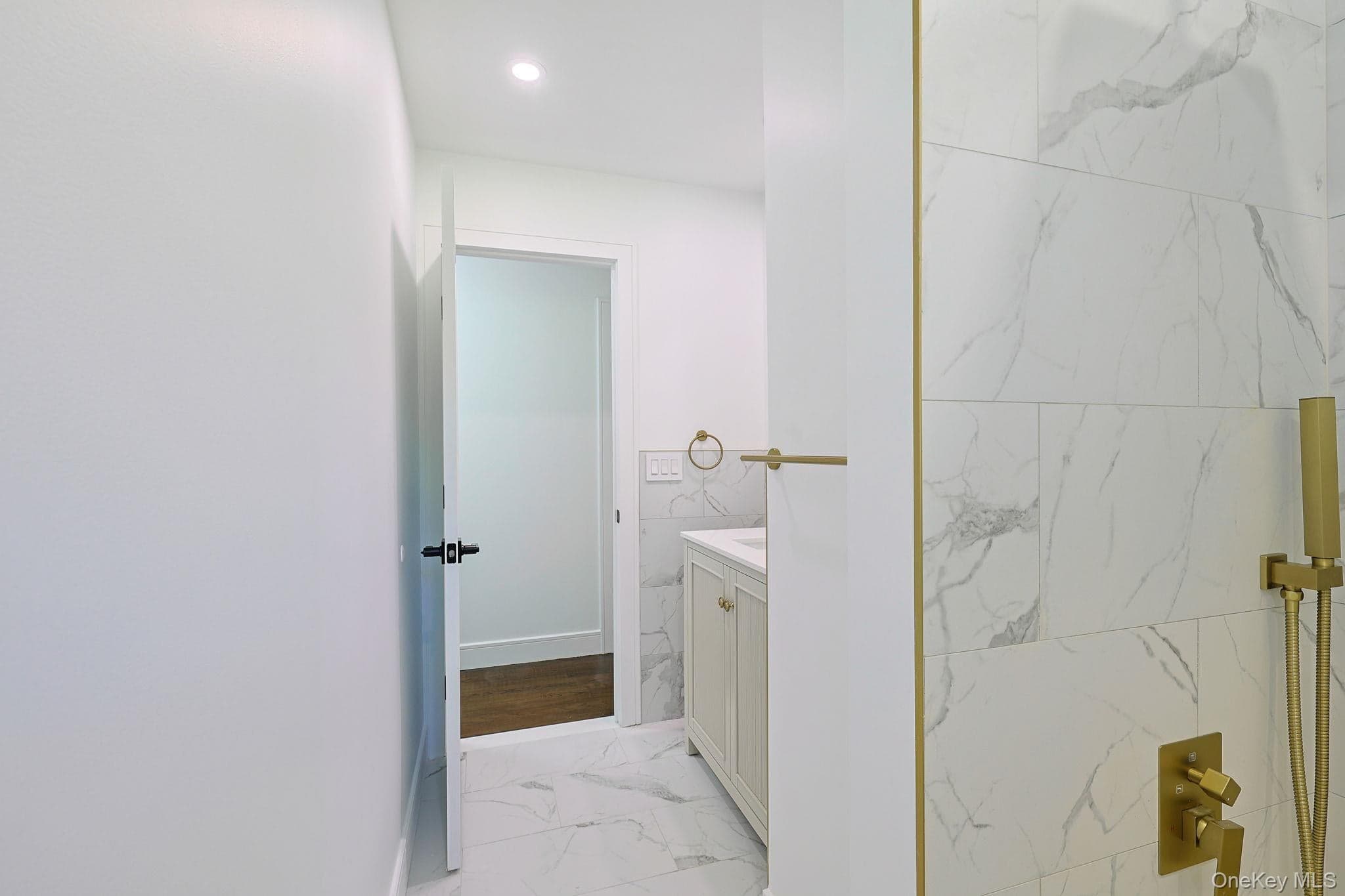 123 Archer Road thumbnail 12