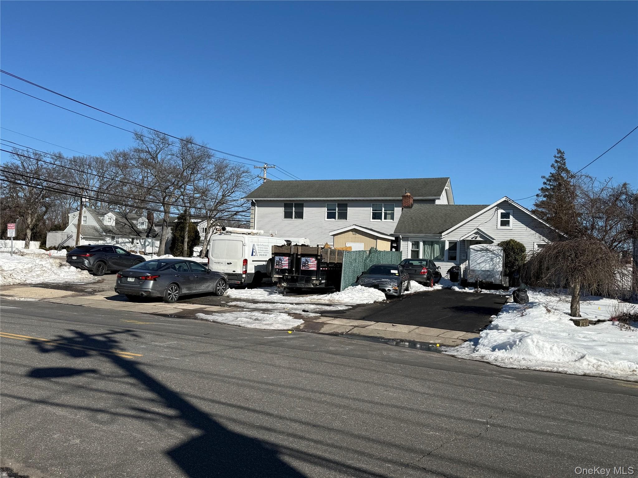 150 Jerusalem Avenue thumbnail 3