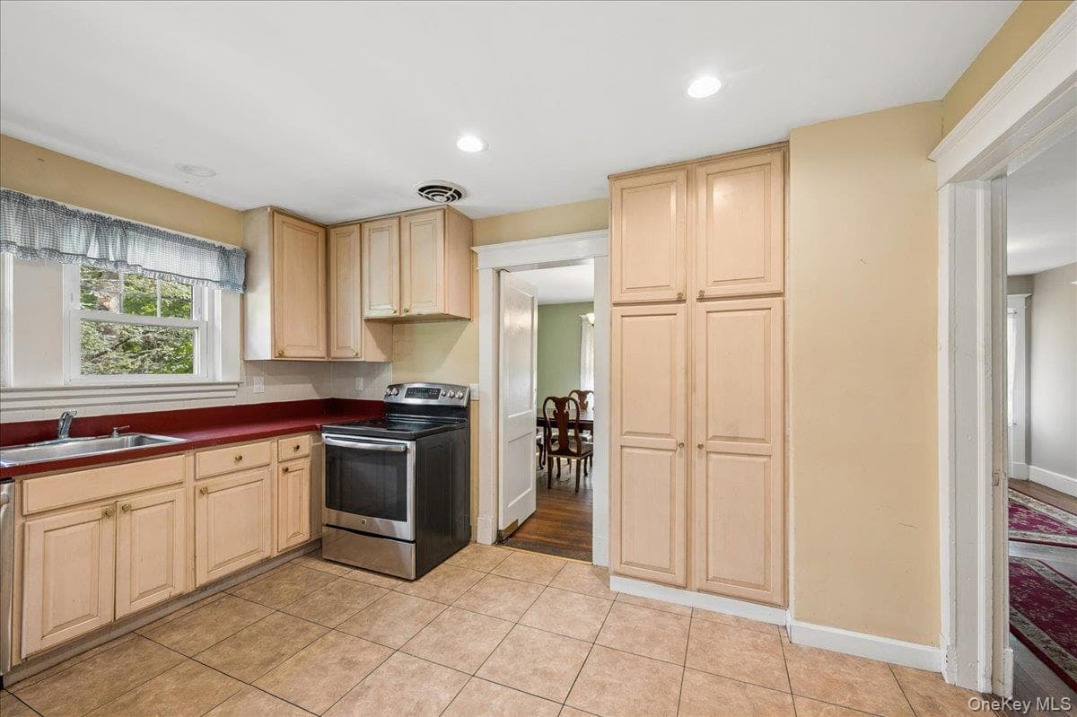 132 Washington Avenue thumbnail 14