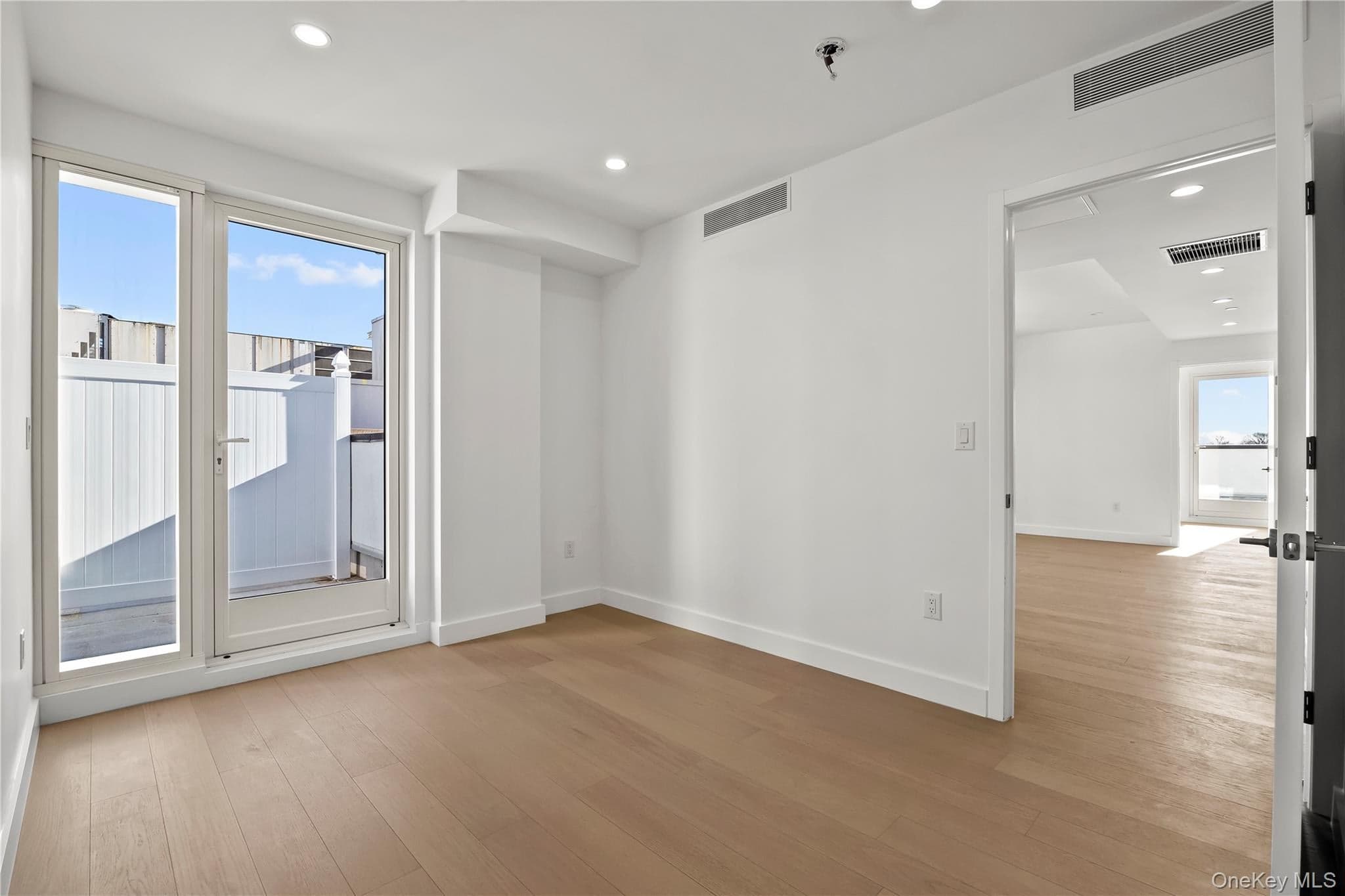 150-02 Northern Boulevard Unit: 3A thumbnail 23