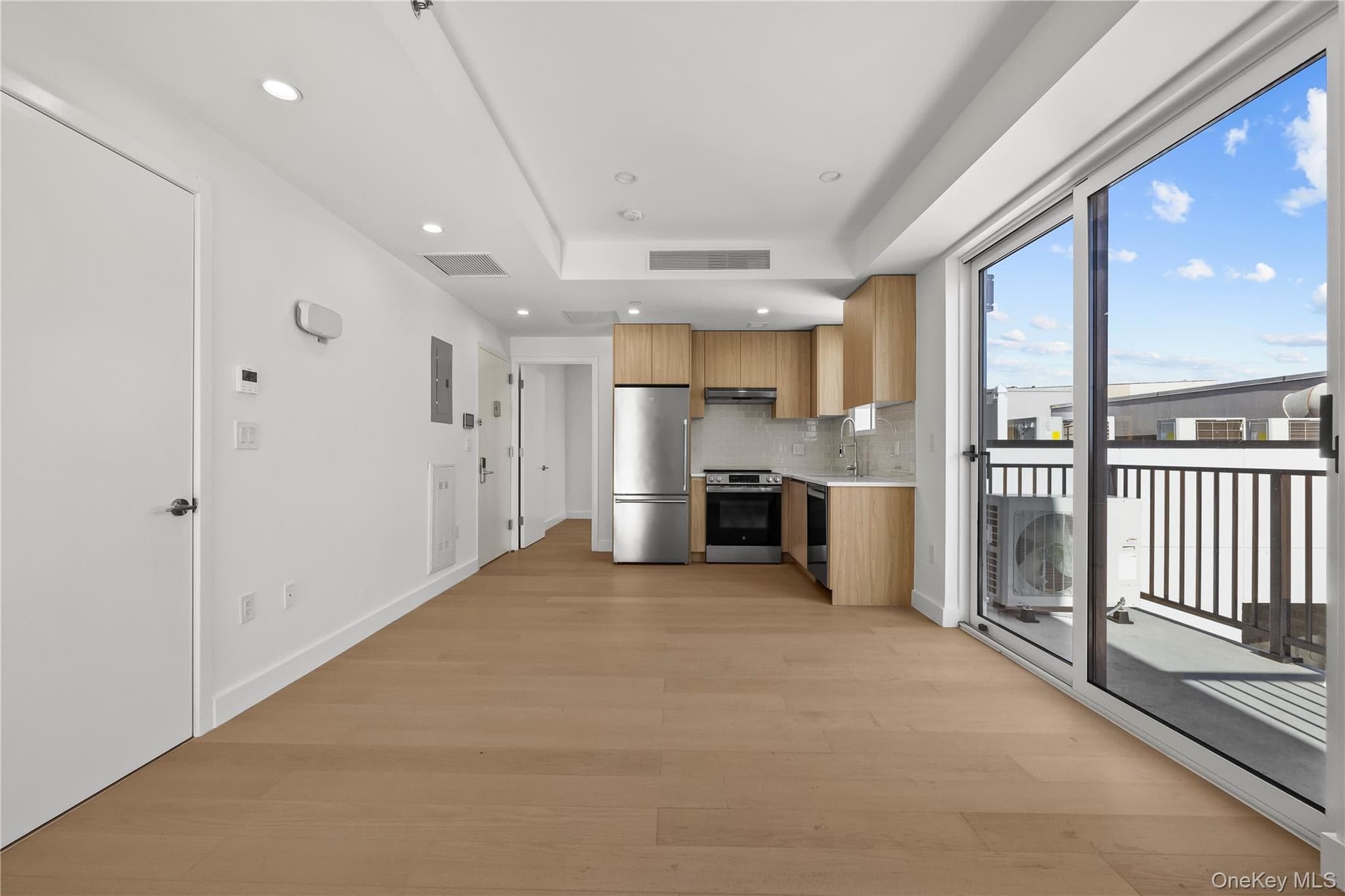 150-02 Northern Boulevard Unit: 3A thumbnail 11