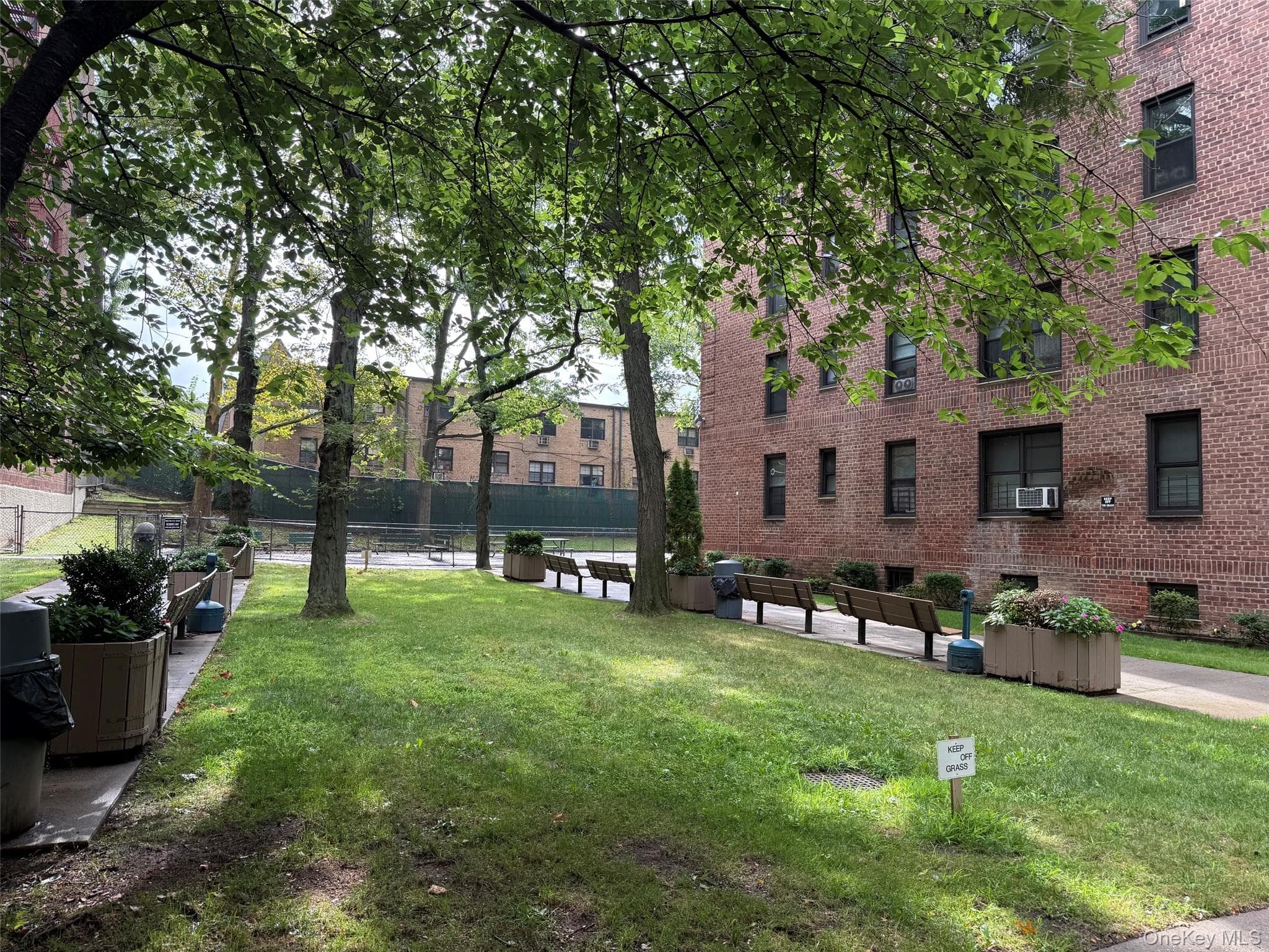 83-85 Woodhaven Boulevard Unit: 4F thumbnail 10