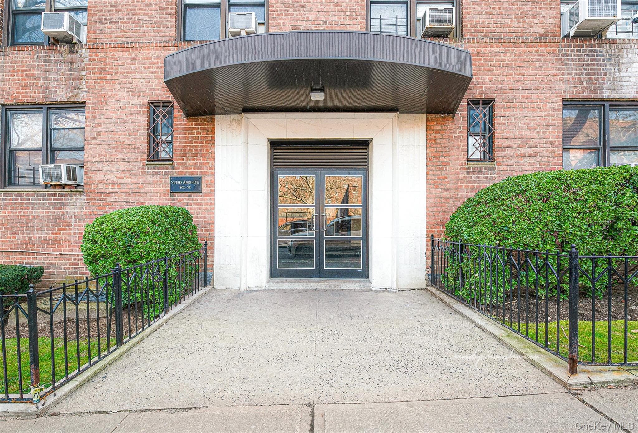 102-32 65th Avenue Unit: A44 photo 1