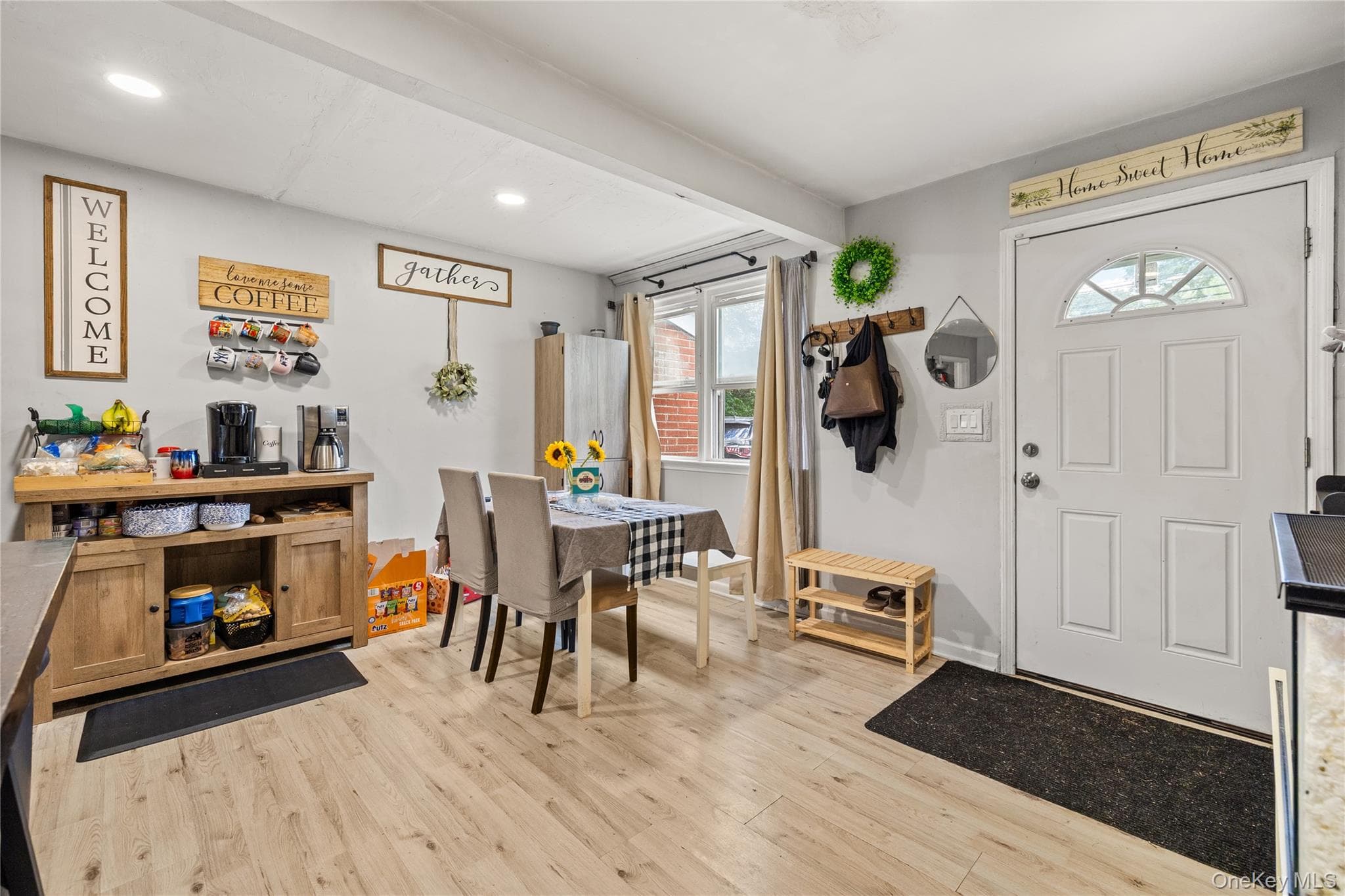 1632 N Thompson Drive thumbnail 2