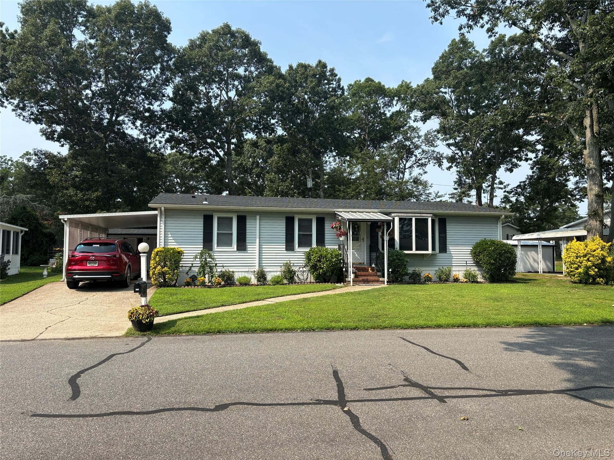 1661 Old Country Road Unit: 454, Riverhead
