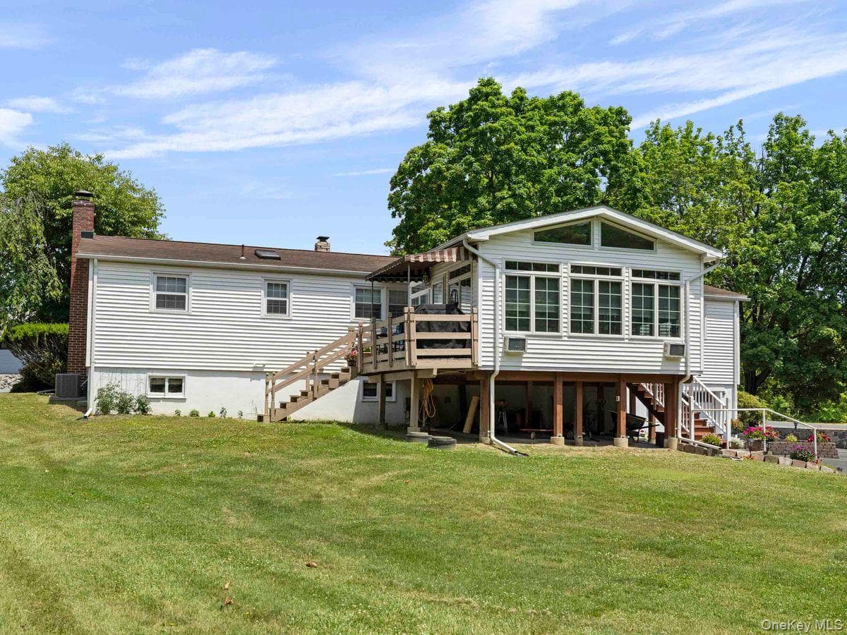 105 S Chapel Hill Road thumbnail 45
