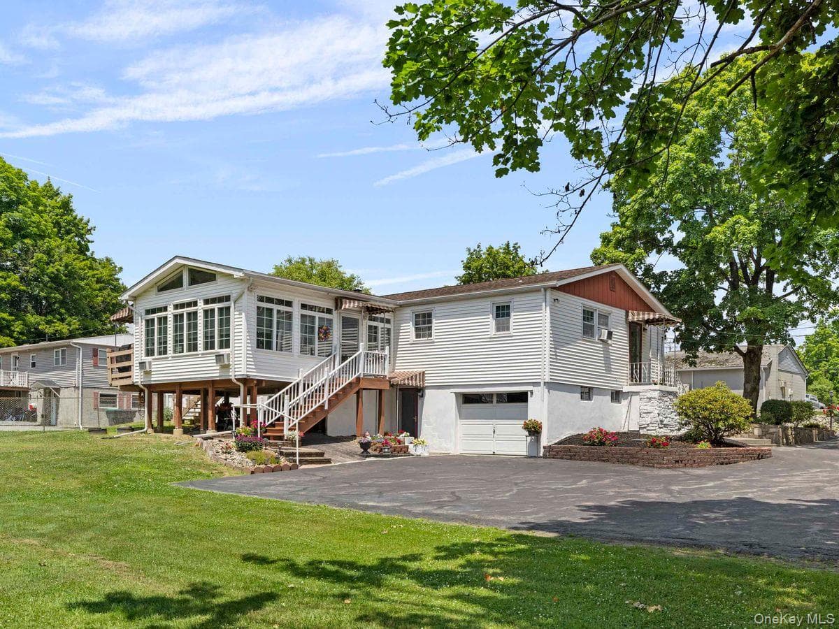 105 S Chapel Hill Road thumbnail 43