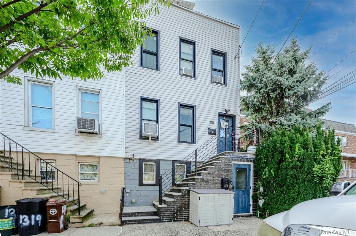 1321 Balcom Avenue Unit: 1 photo 1