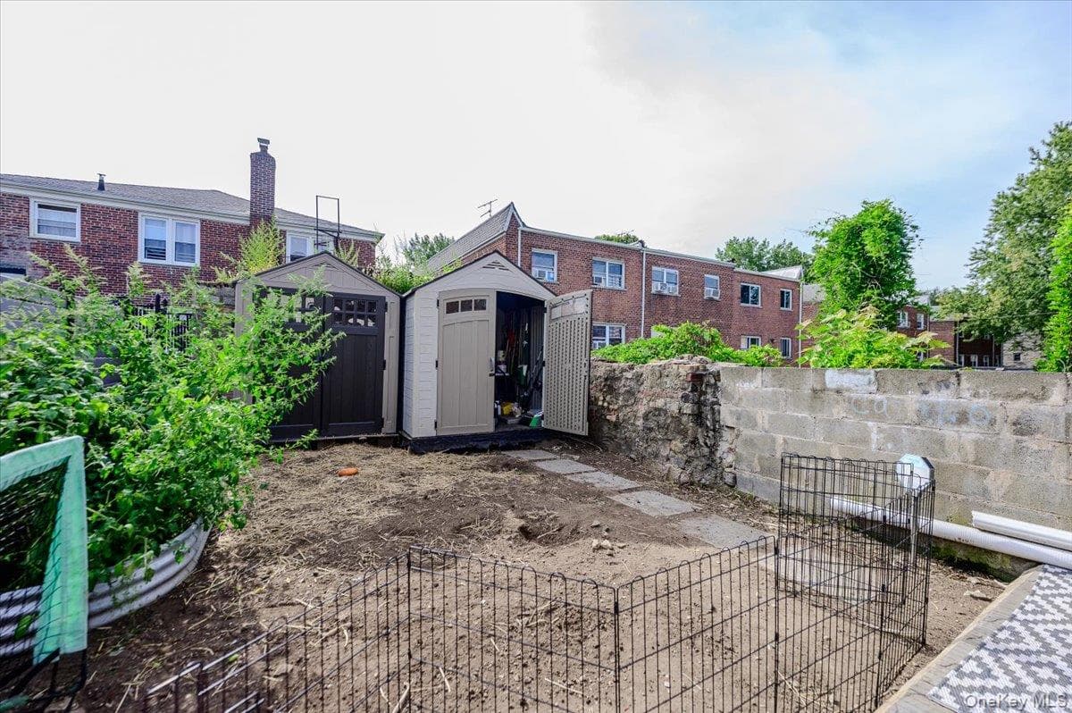 1321 Balcom Avenue Unit: 1 thumbnail 23