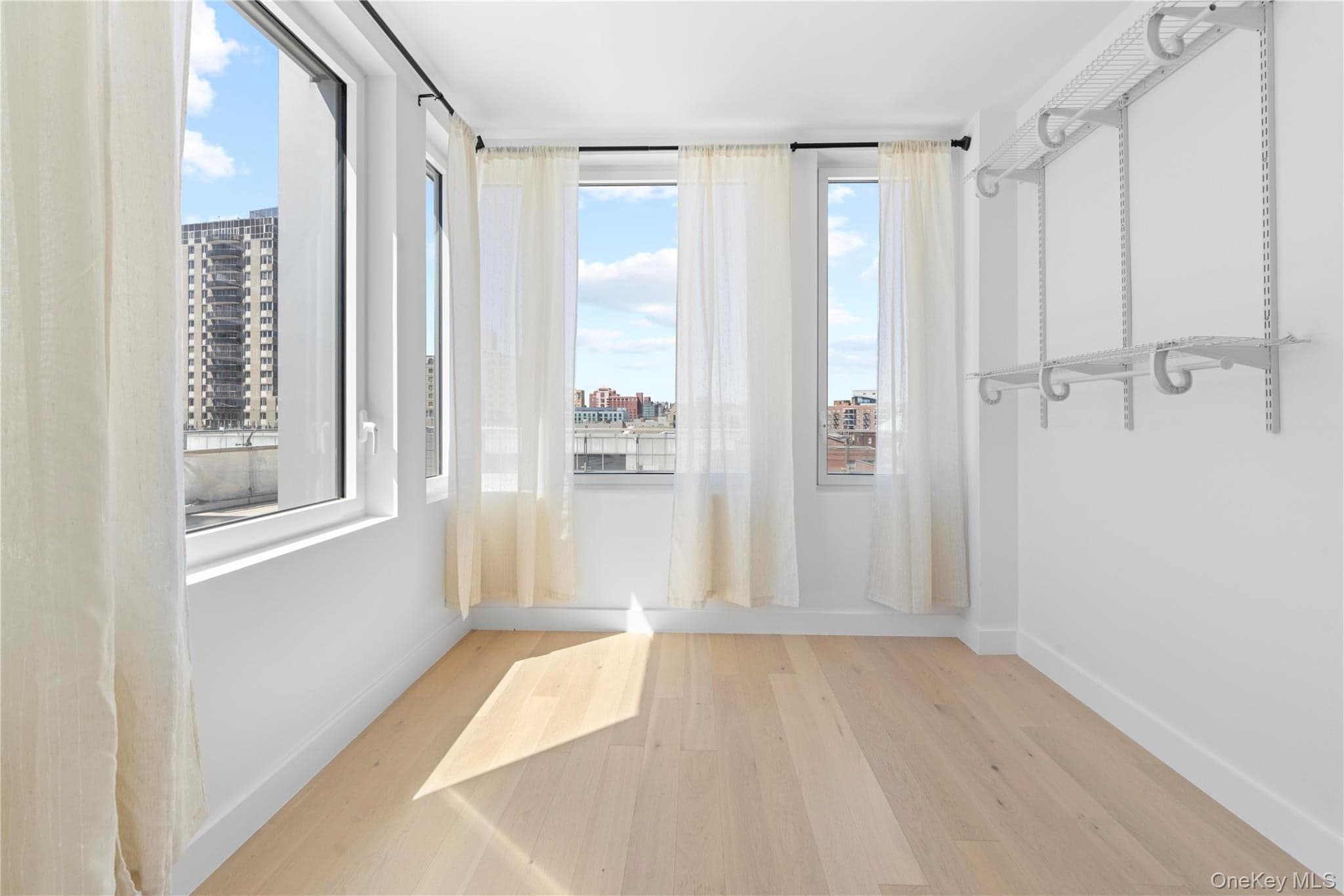 136-18 Maple Avenue Unit: 5F thumbnail 2