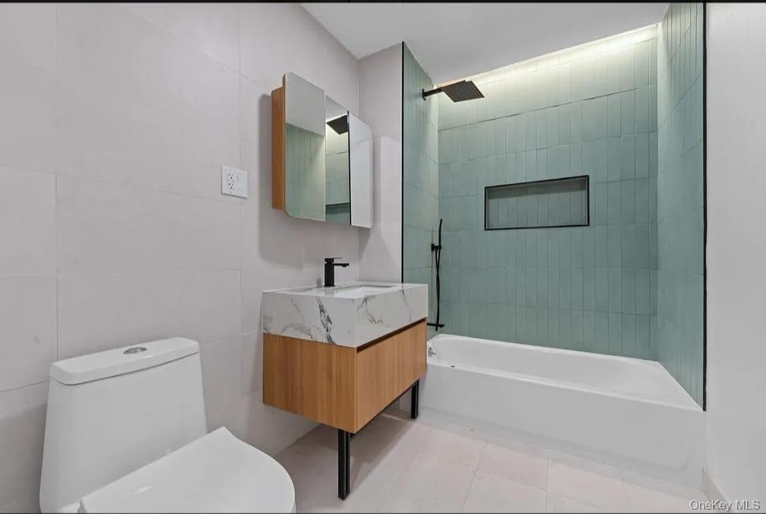 933 Brooklyn Avenue thumbnail 3