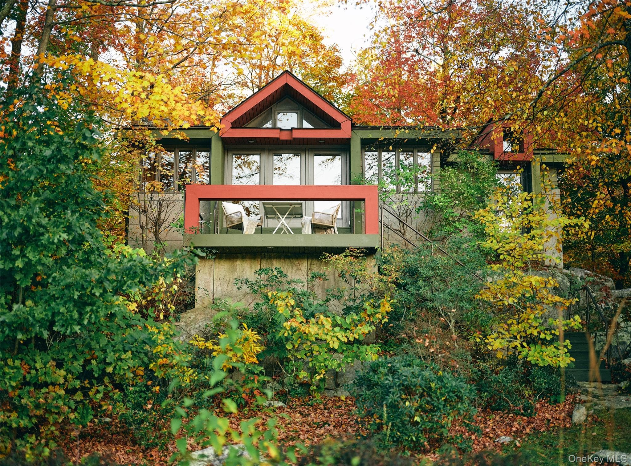10 Dutchess Cove photo 1