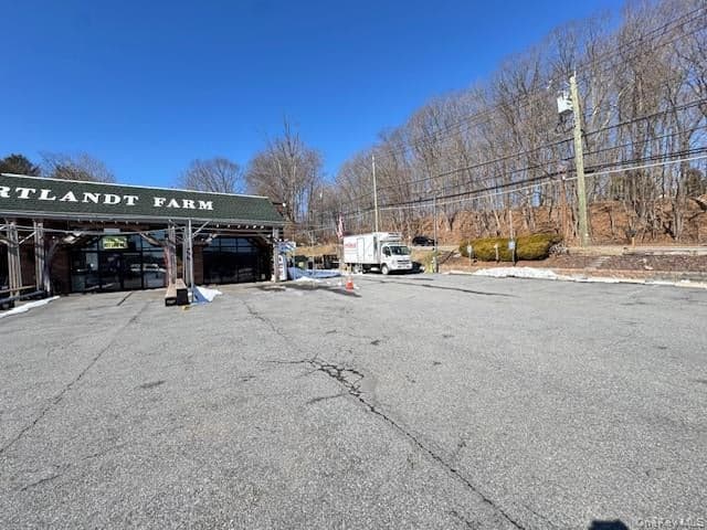 2267 Crompond Road thumbnail 2