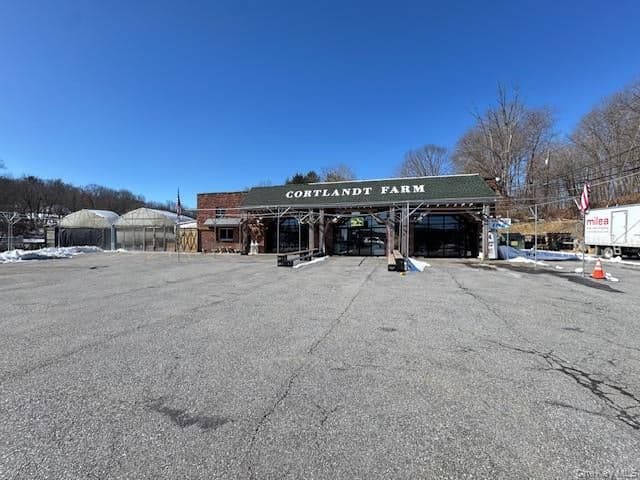 2267 Crompond Road, Cortlandt Manor