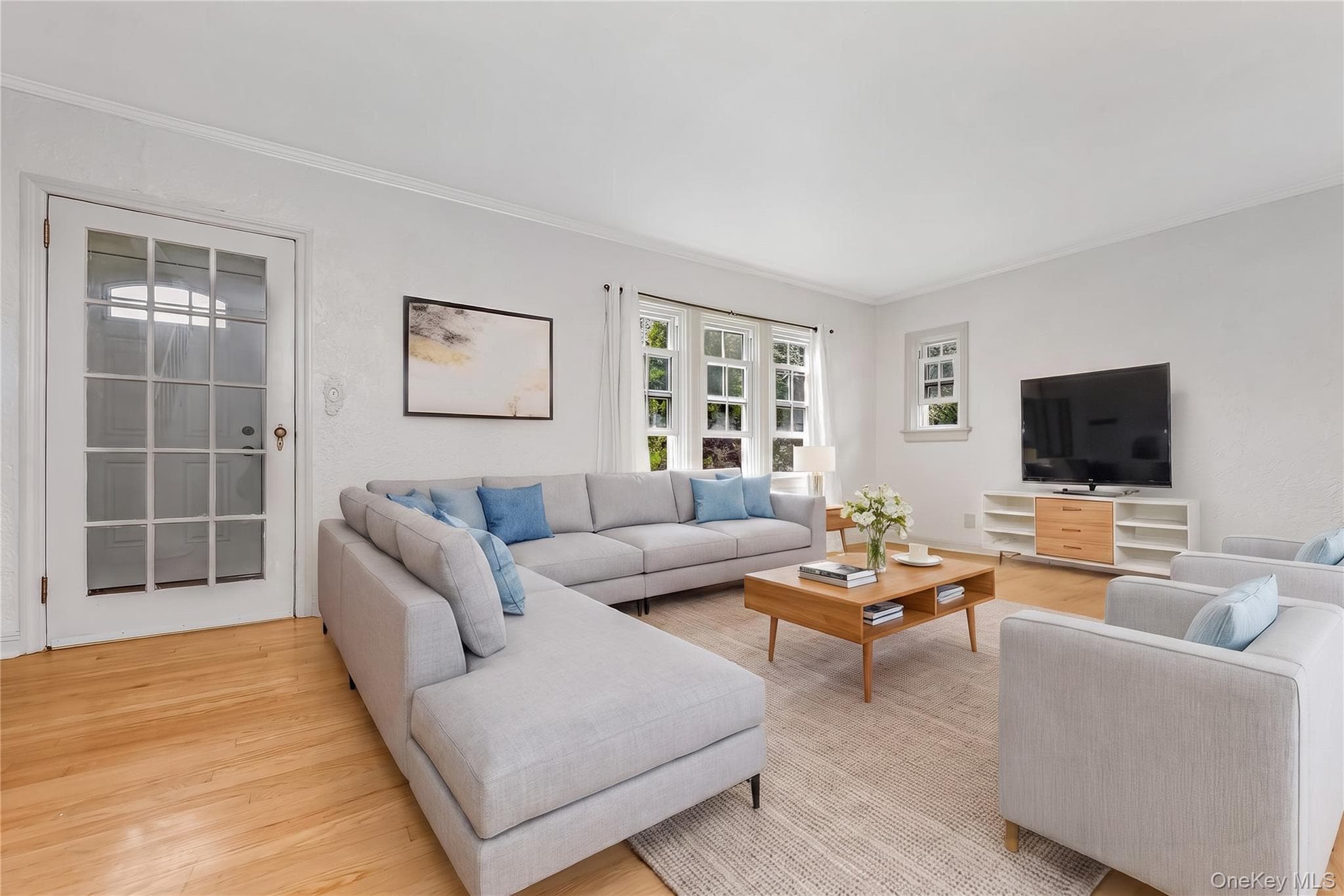 24829 Cambria Avenue thumbnail 5