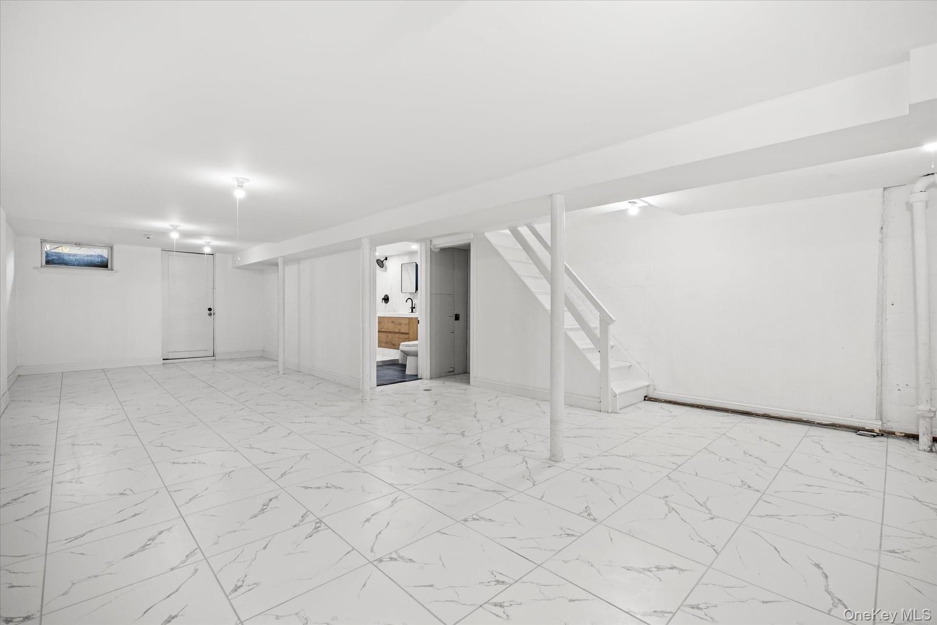 102-39 183 Place thumbnail 27