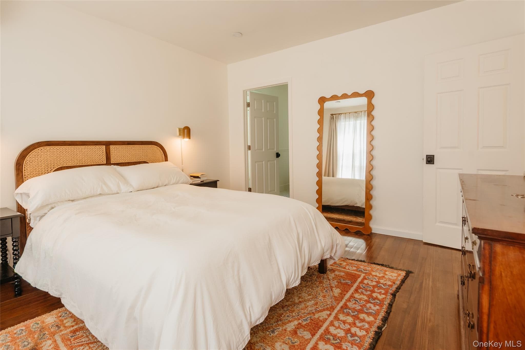 328 Hasbrouck Avenue thumbnail 13