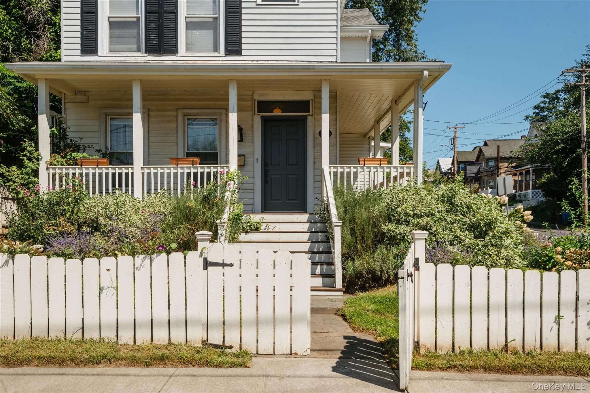 328 Hasbrouck Avenue thumbnail 2
