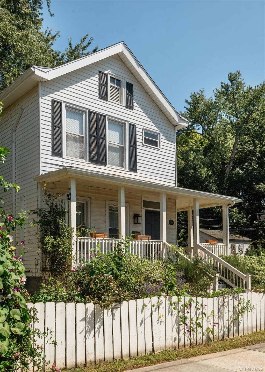 328 Hasbrouck Avenue thumbnail 34