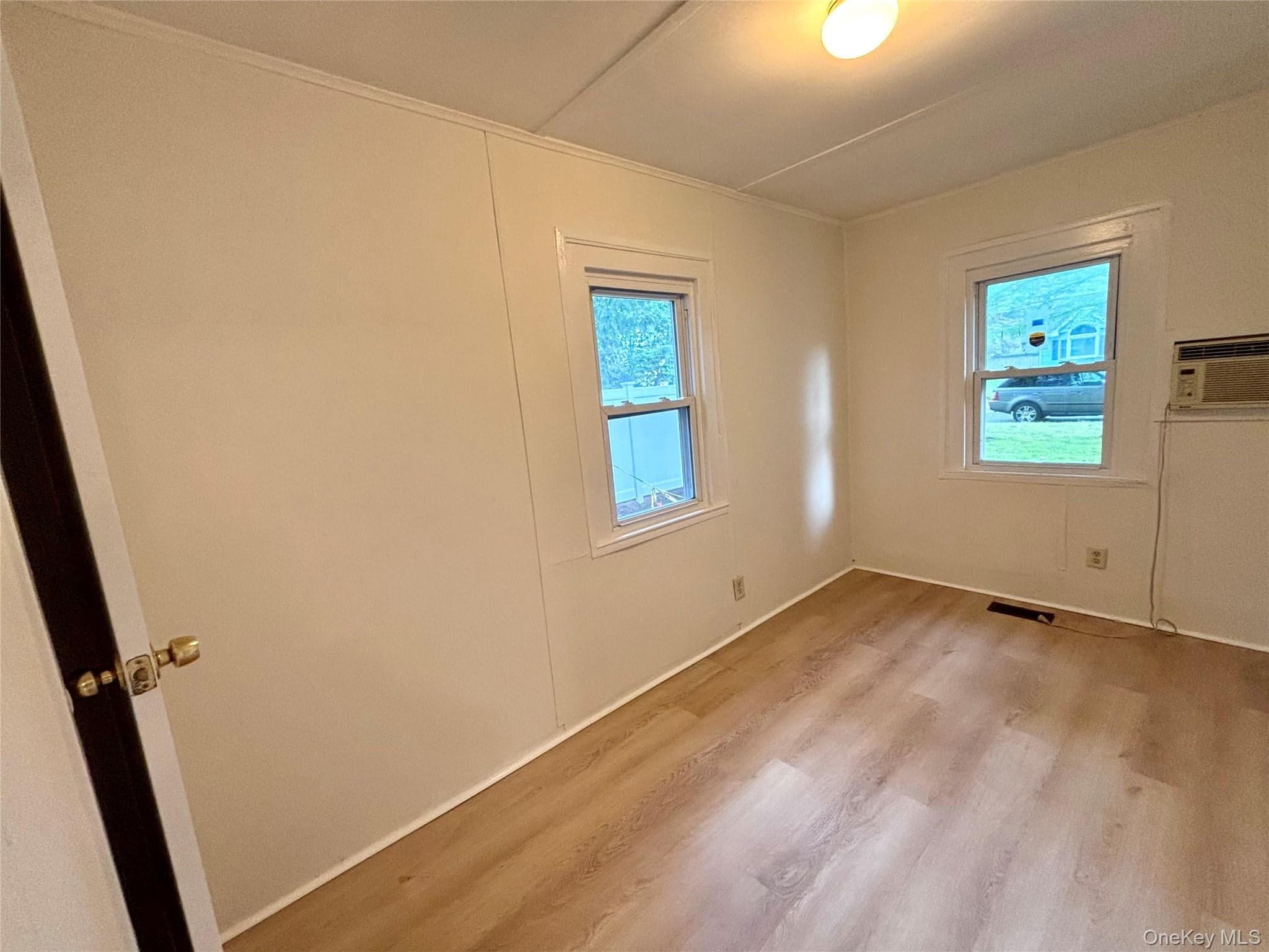 103 Maple Street thumbnail 8