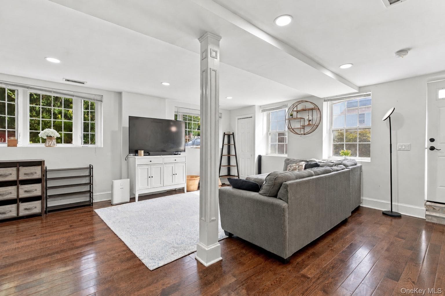 129 Winthrop Avenue thumbnail 4
