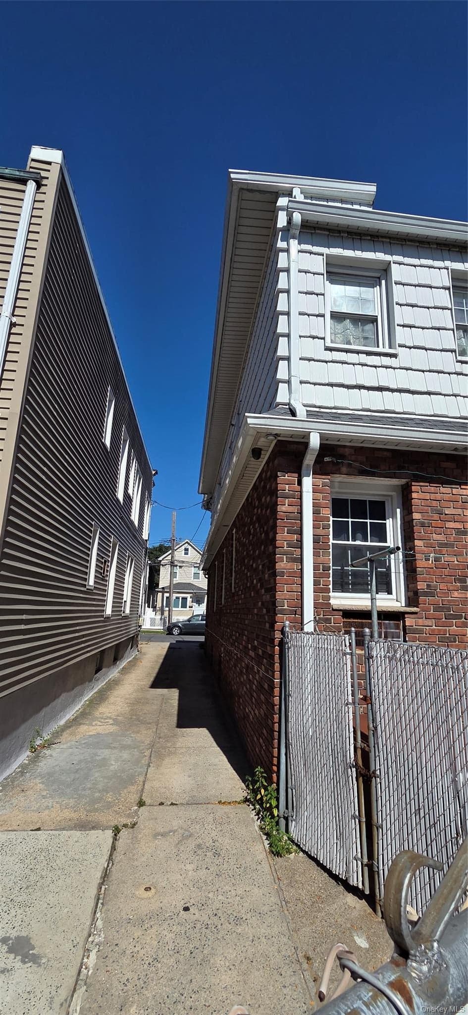 1496 E 94th Street thumbnail 4