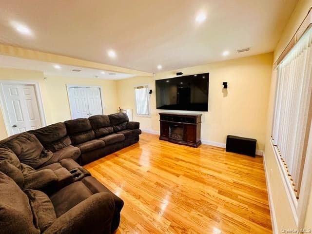 626 Wyngate Drive thumbnail 3