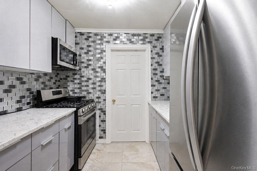 9910 60th Avenue Unit: 5J thumbnail 5