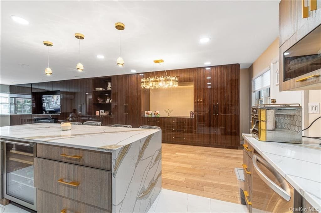 2721 Batchelder Street thumbnail 6