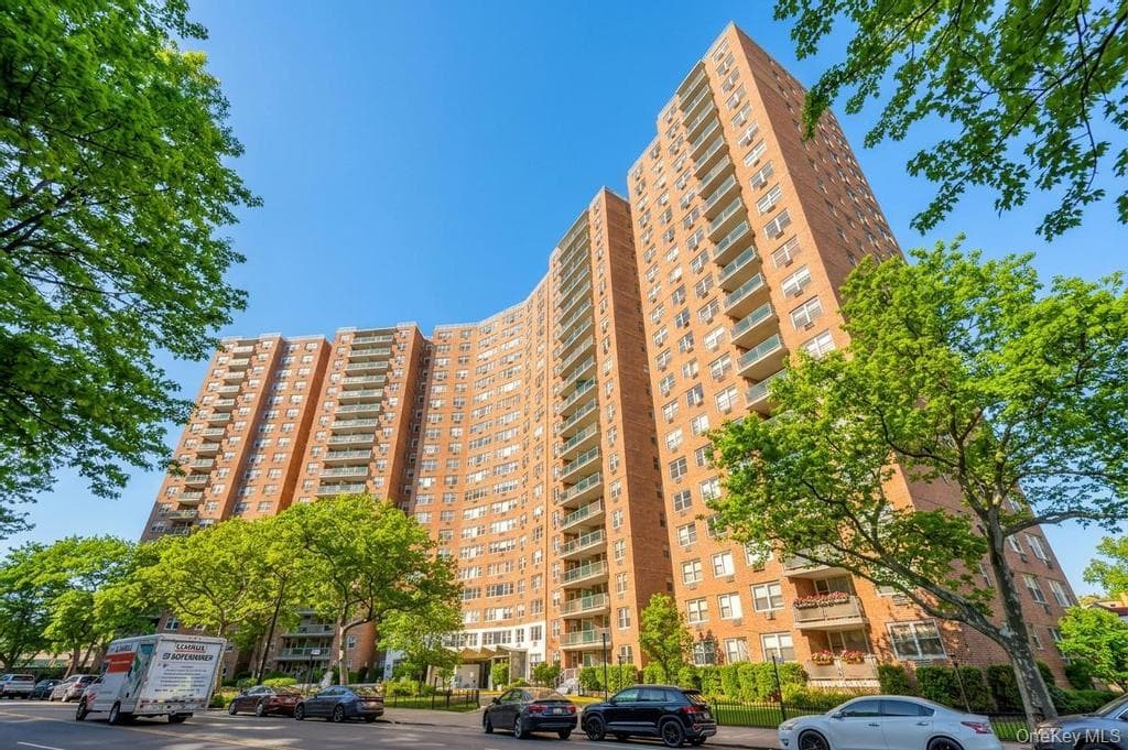 1655 Flatbush Avenue Unit: B1809 thumbnail 3