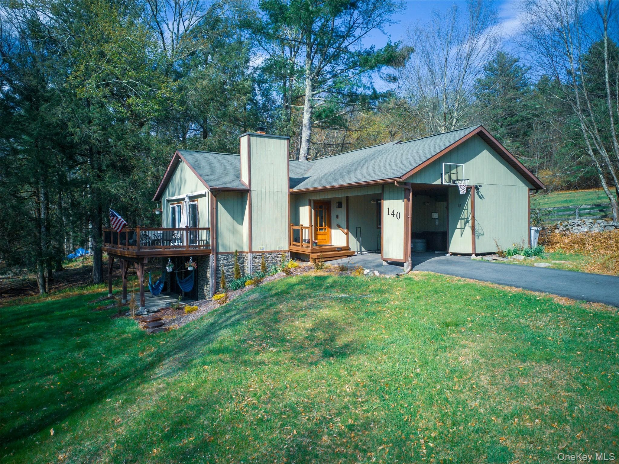140 Starlight Drive, Monticello