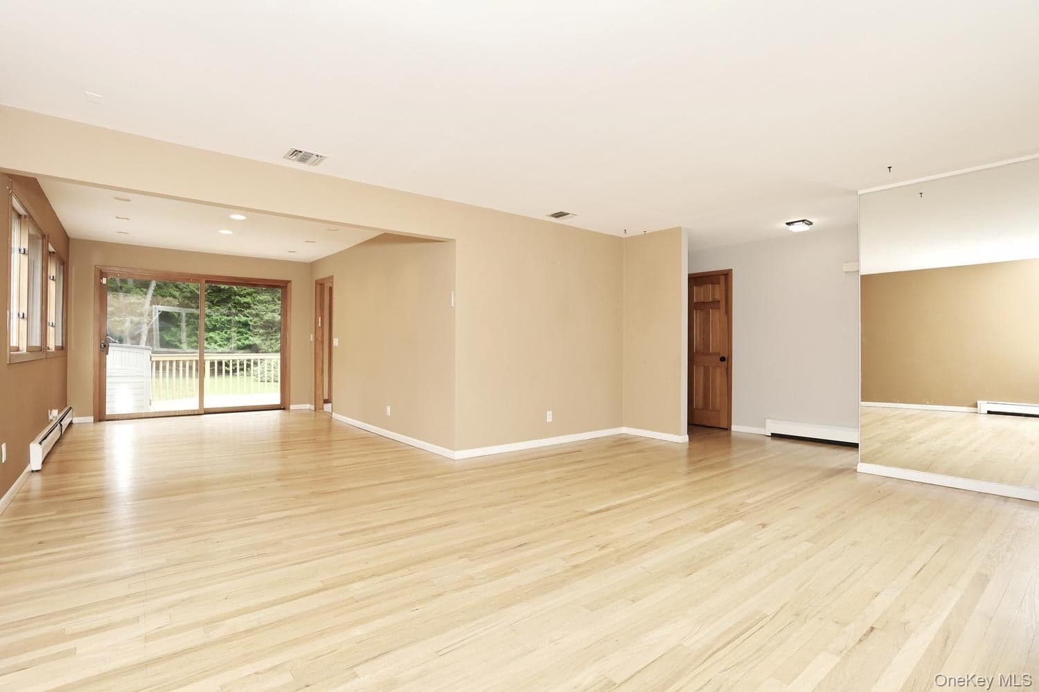 160 Pascack Road thumbnail 3