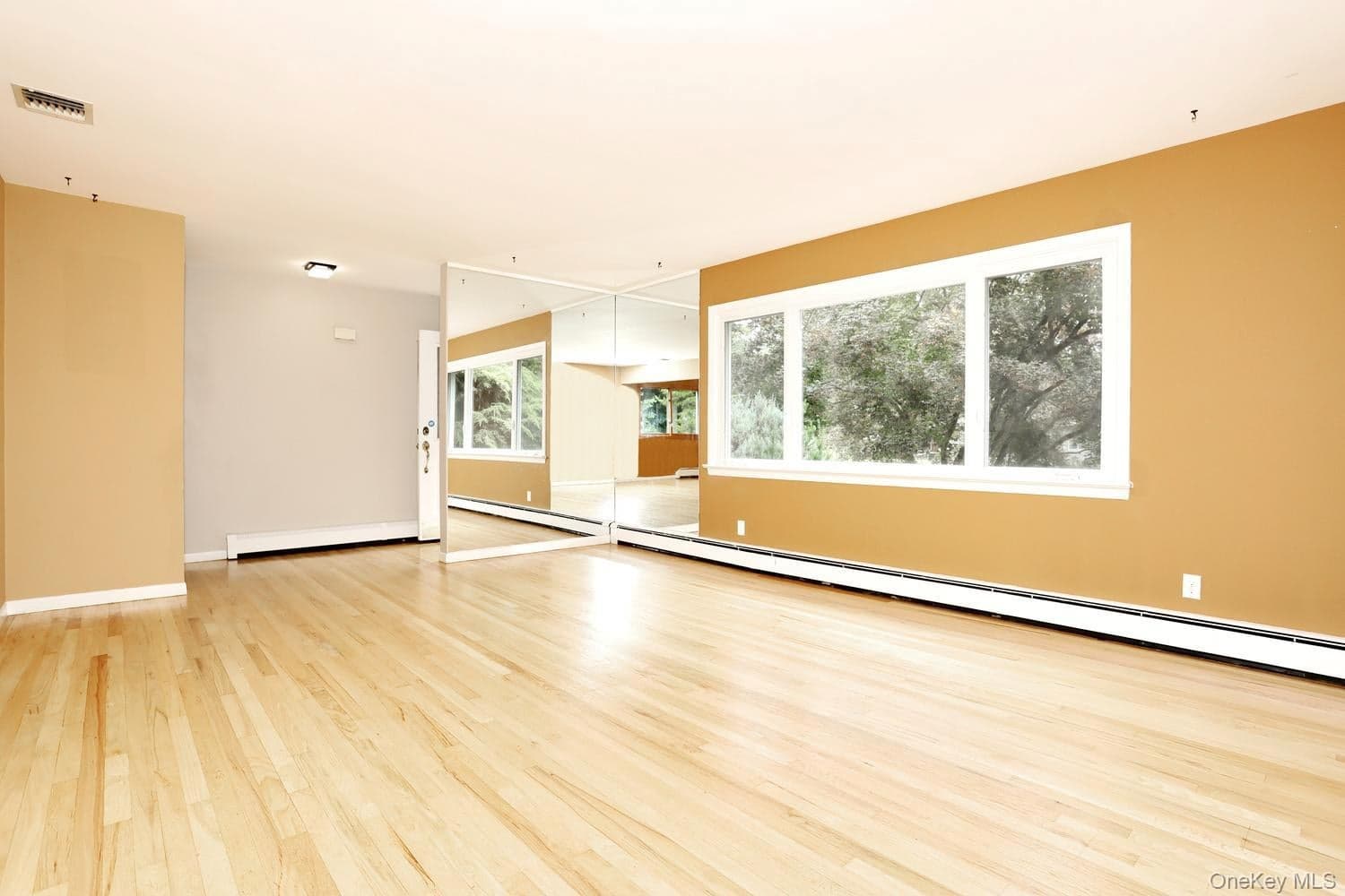 160 Pascack Road thumbnail 6