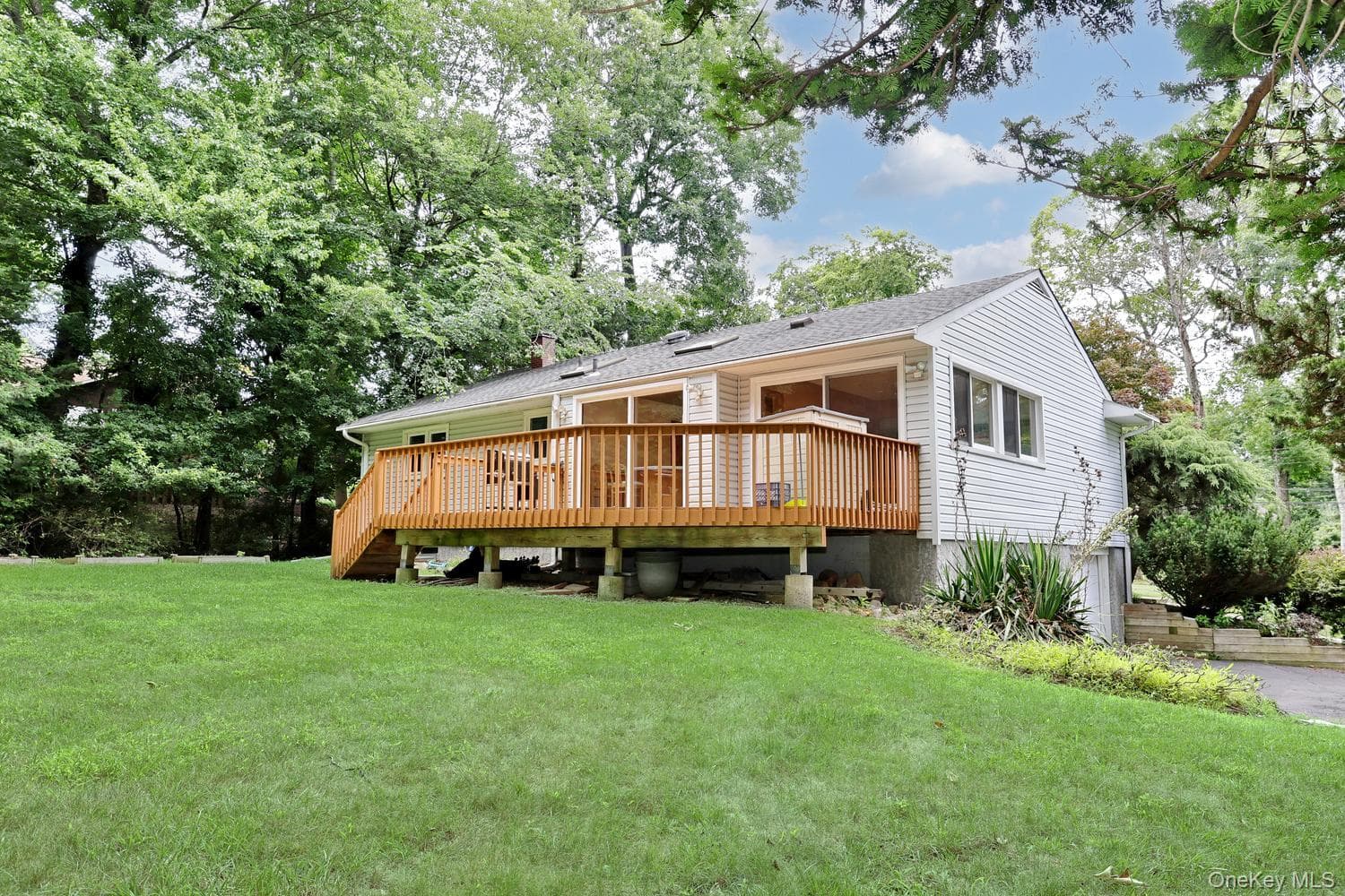 160 Pascack Road thumbnail 32