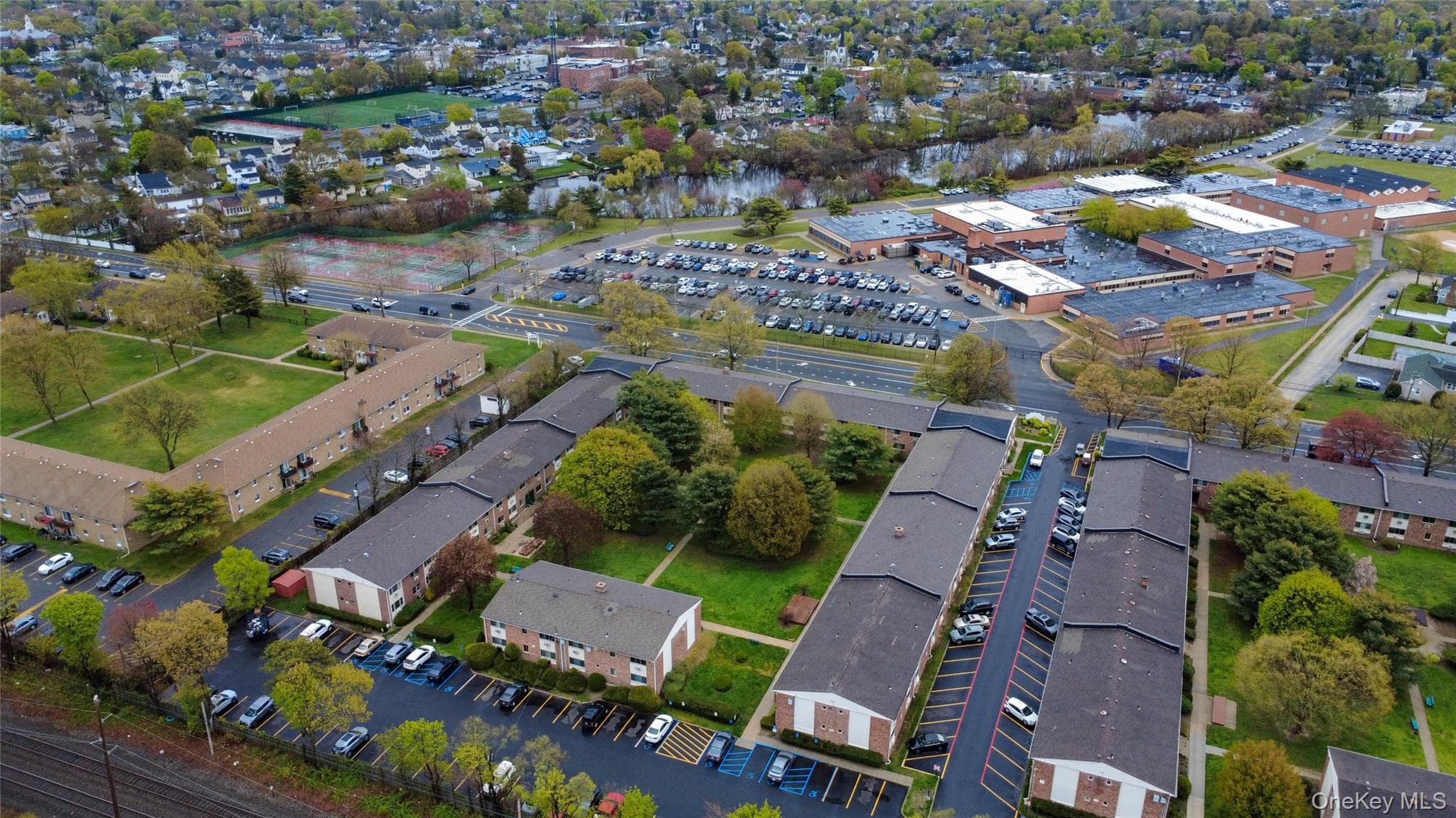 2453D Union Blvd BLVD Unit: 2A, Islip