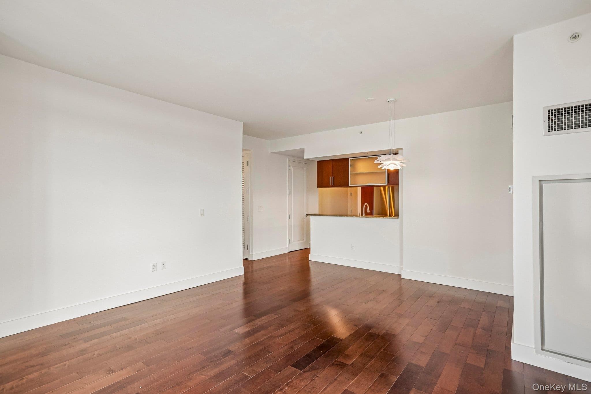 175 Huguenot Street Unit: 2107 thumbnail 7