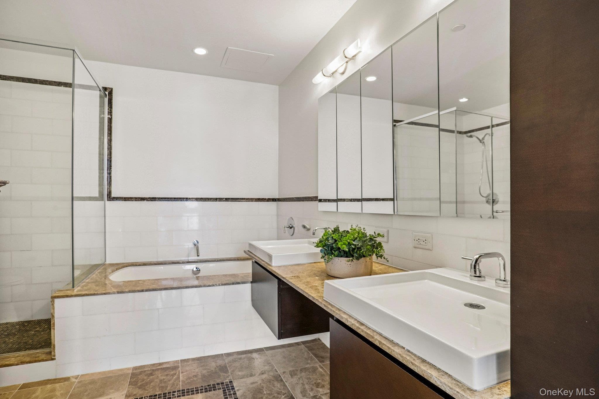 175 Huguenot Street Unit: 2107 thumbnail 25