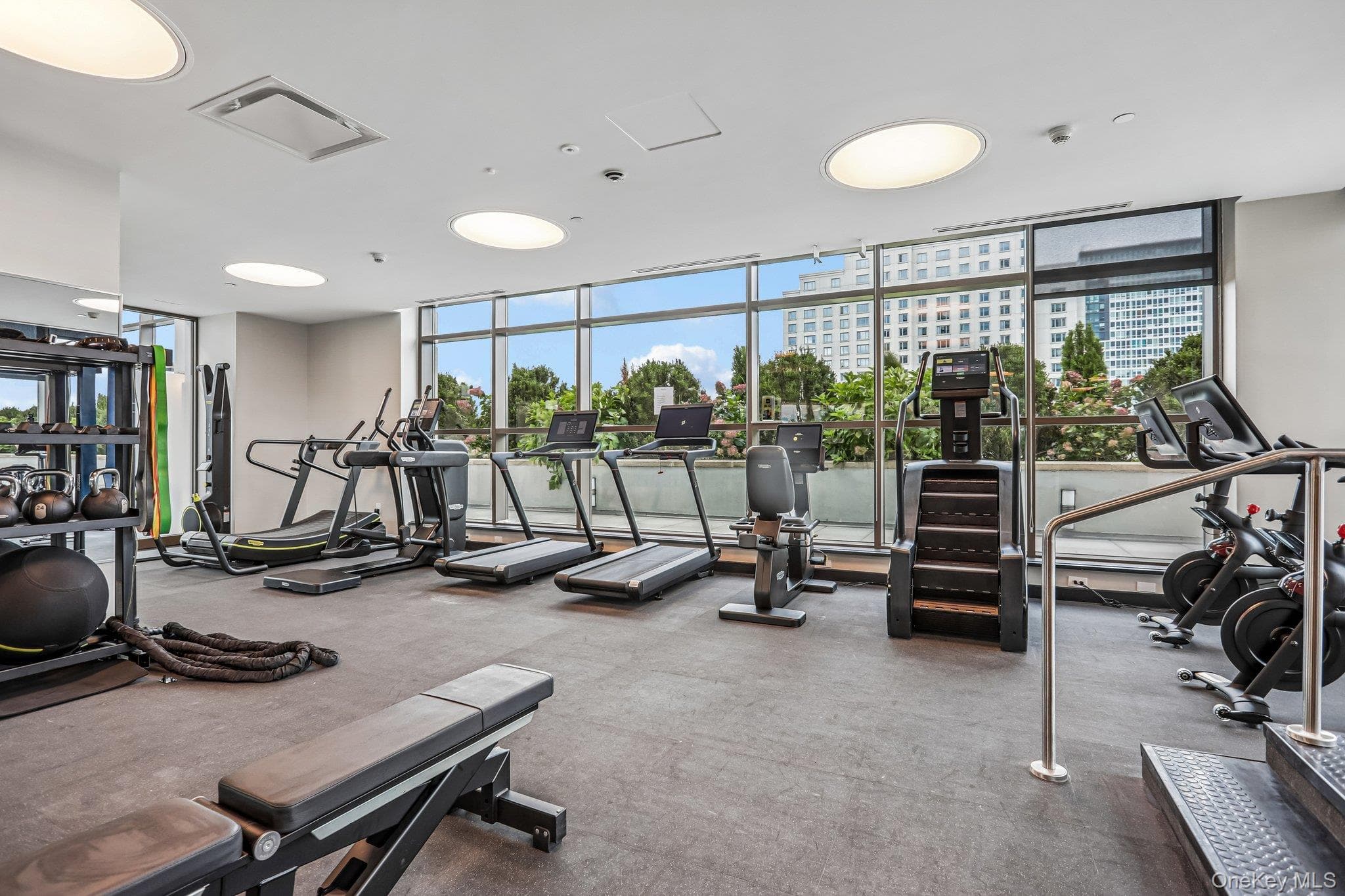 175 Huguenot Street Unit: 2107 thumbnail 27