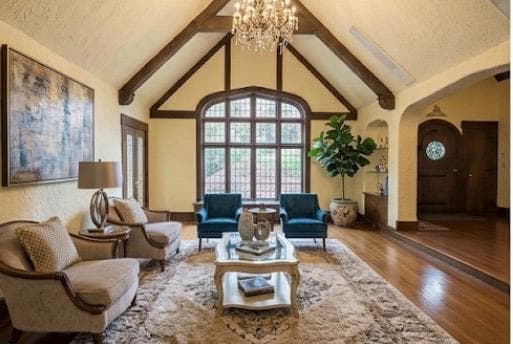 539 Manhasset Woods Road thumbnail 4