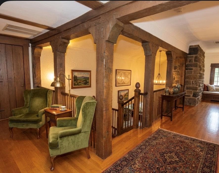 539 Manhasset Woods Road thumbnail 19