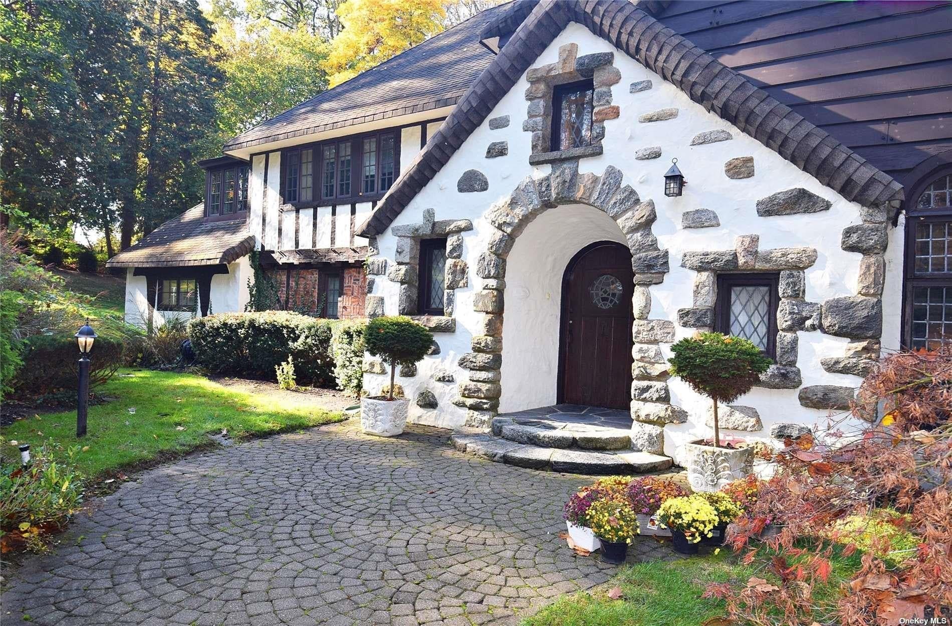 539 Manhasset Woods Road thumbnail 31