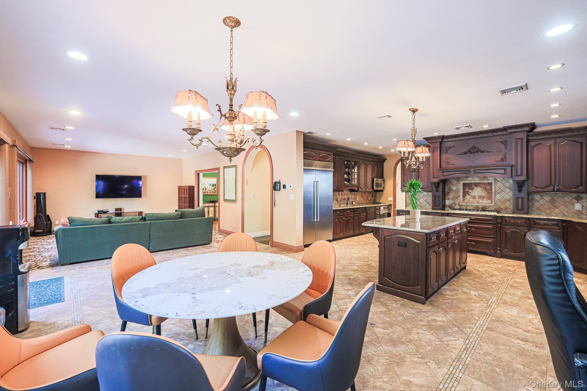 410 Broadway thumbnail 13