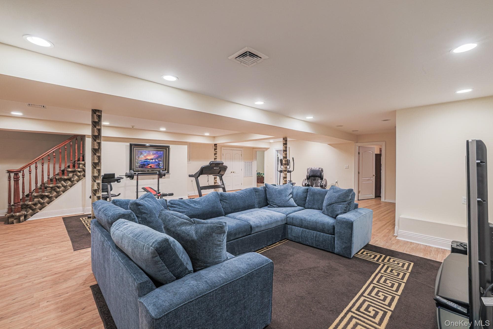 410 Broadway thumbnail 21