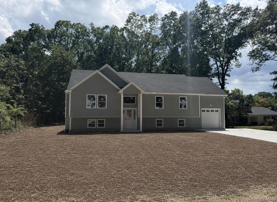 6 Scout Trail, Ridge