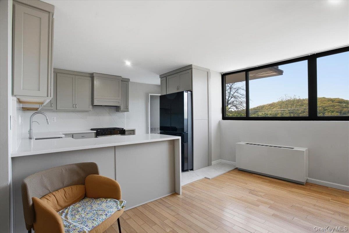 2287 Johnson Avenue Unit: 3A thumbnail 4
