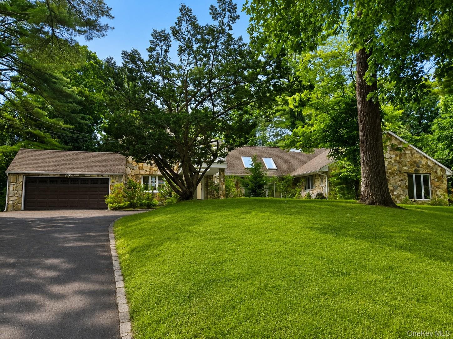 32 Valley Road thumbnail 3
