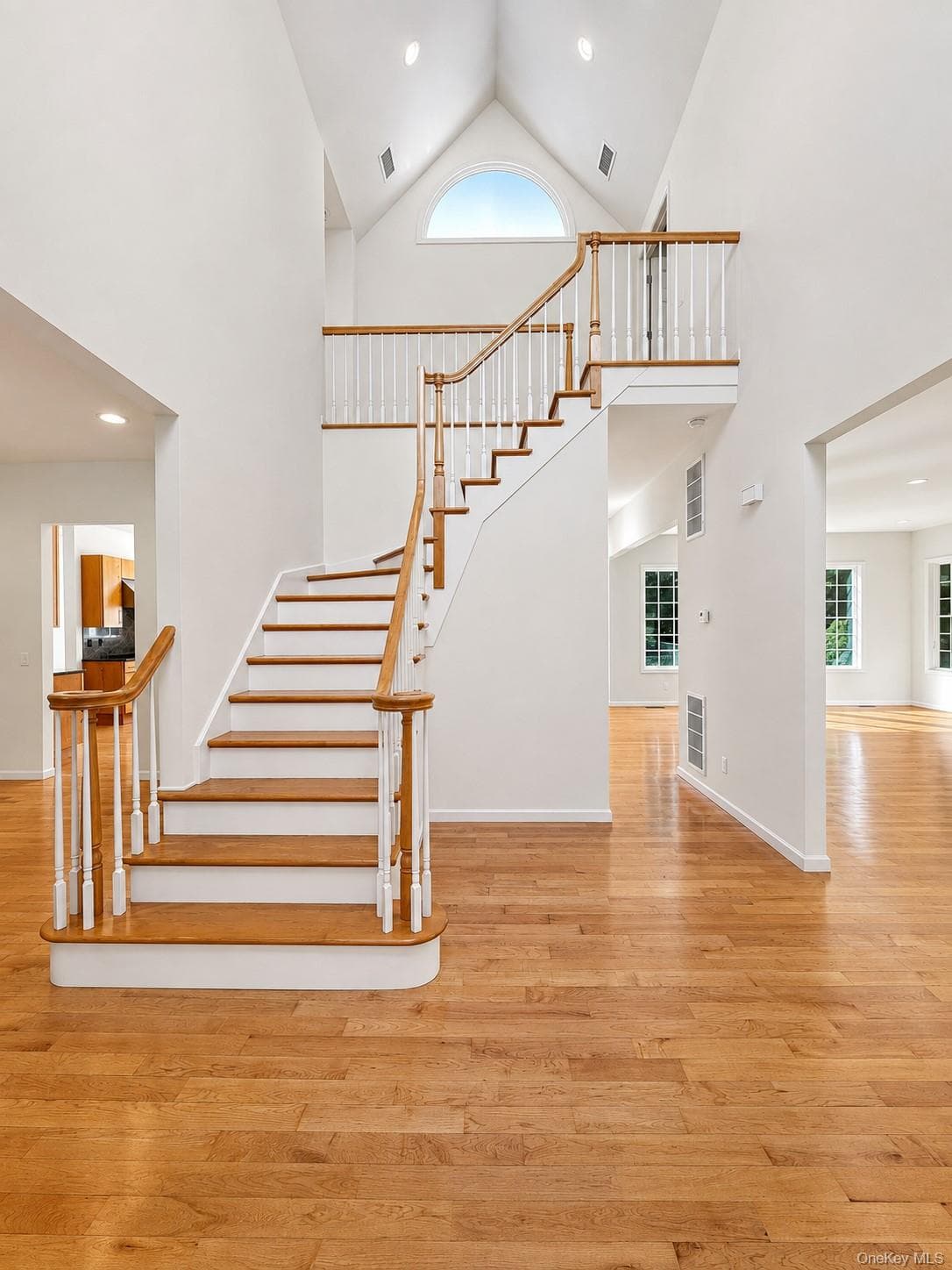 61 Shore Road Unit: B thumbnail 6