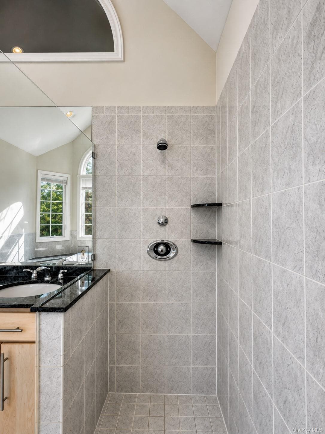 61 Shore Road Unit: B thumbnail 33